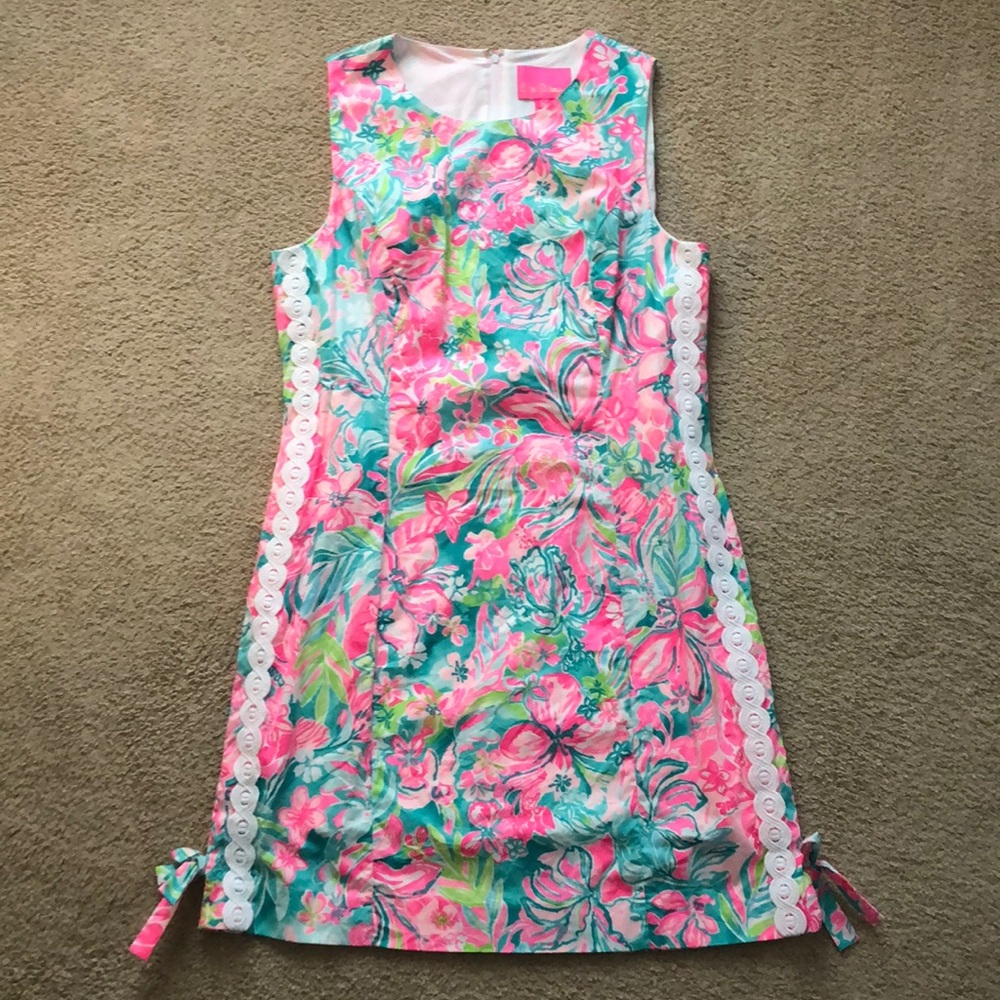Women’s Lilly Pulitzer shift dress